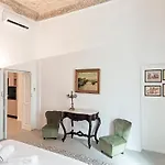 Casa Mongelli * バーリ