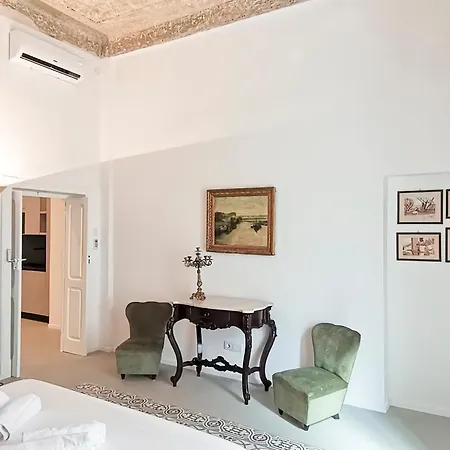 Casa Mongelli * Барі